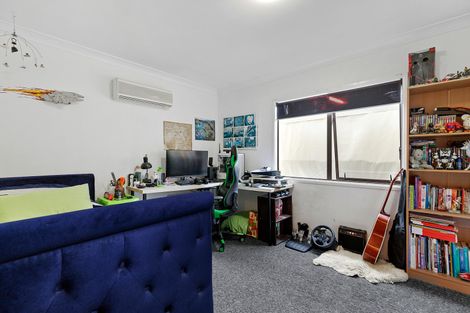 Photo of property in 5 Caulfield Green, Nawton, Hamilton, 3200