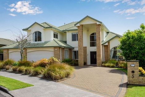Photo of property in 5 Pintner Place, Somerville, Auckland, 2014