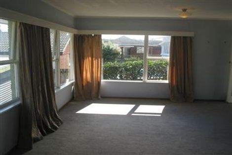 Photo of property in 2/59 Shakespeare Road, Milford, Auckland, 0620
