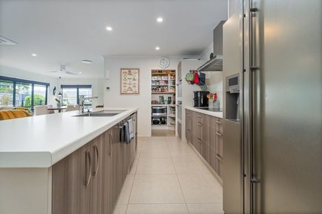 Photo of property in 32 Leeward Drive, Whitianga, 3510