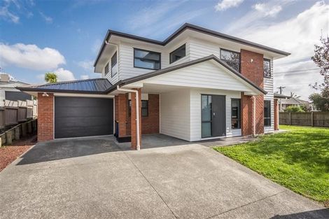 Photo of property in 1 Harding Avenue, Te Atatu South, Auckland, 0610