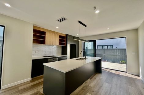 Photo of property in 6 Babos Avenue, Kumeu, 0810