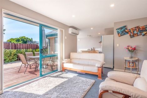 Photo of property in 176 Langdons Road, Northcote, Christchurch, 8052