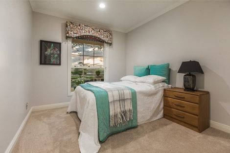 Photo of property in 72 Potts Road, Whitford, Howick, 2571