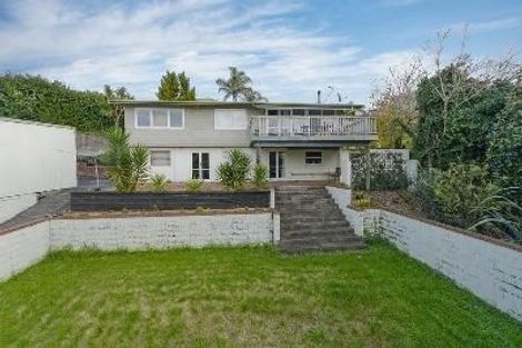 Photo of property in 89 Waimumu Road, Massey, Auckland, 0614