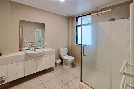 Photo of property in 1/128 Bucklands Beach Road, Bucklands Beach, Auckland, 2012