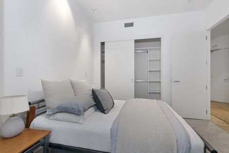 Photo of property in 1/7 The Promenade, Takapuna, Auckland, 0622