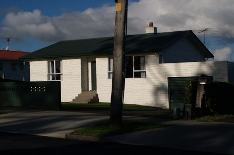 Photo of property in 34 Minerva Terrace, Cockle Bay, Auckland, 2014