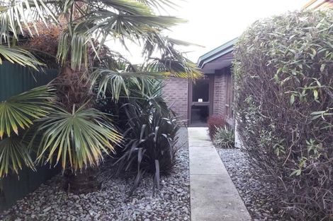 Photo of property in 2/20 Lyndon Street, Riccarton, Christchurch, 8011