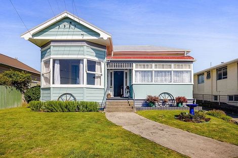 Photo of property in 3 Victoria Street, Hawera, 4610