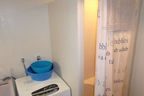 Photo of property in 16 Sealy Road, Bluff Hill, Napier, 4110