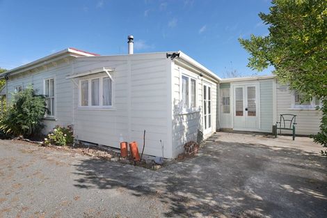 Photo of property in 6 George Street, Ohingaiti, Hunterville, 4785