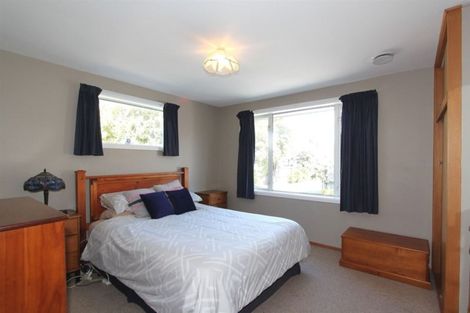 Photo of property in 6b Hurst Place, Parklands, Christchurch, 8083