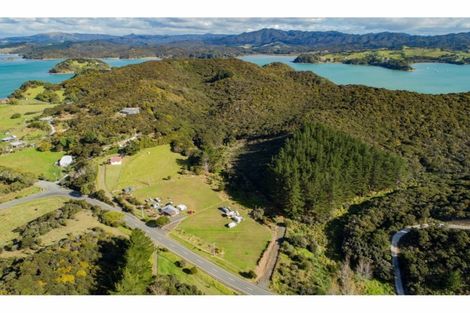 Photo of property in 654 Whangaruru Road North, Whangaruru, Russell, 0184