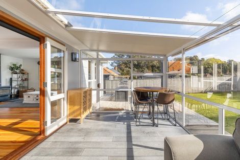 Photo of property in 88 Huatoki Street, Vogeltown, New Plymouth, 4310