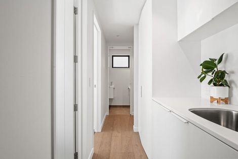 Photo of property in 2 Eichardt Place, Jacks Point, 9371