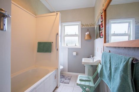 Photo of property in 47 Queen Street, Dannevirke, 4930