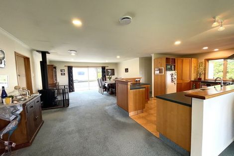 Photo of property in 205 Sunflower Road, Balclutha, 9274