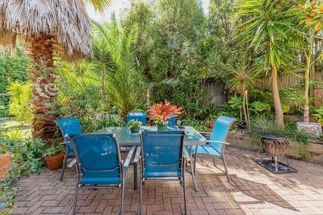 Photo of property in 28 Willoughby Avenue, Howick, Auckland, 2014