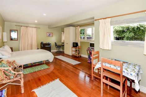 Photo of property in 57 Searells Road, Strowan, Christchurch, 8052