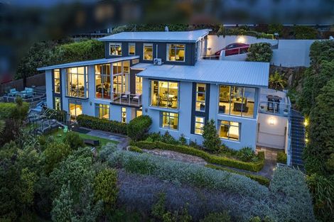 Photo of property in 2 Redcliffs View Lane, Redcliffs, Christchurch, 8081