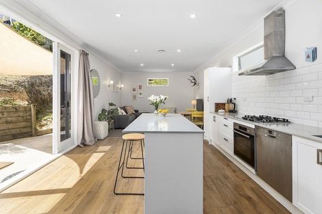 Photo of property in 162 Darlington Road, Miramar, Wellington, 6022