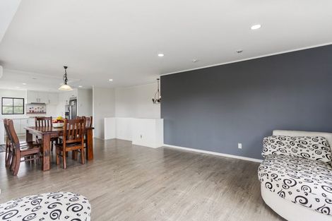 Photo of property in 39 Kuripaka Crescent, The Gardens, Auckland, 2105