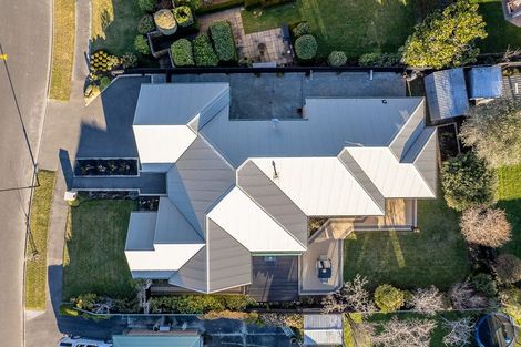 Photo of property in 4 Dinglebay Place, Casebrook, Christchurch, 8051