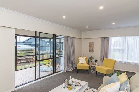 Photo of property in 49 Ocean Road, Paraparaumu Beach, Paraparaumu, 5032