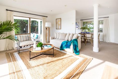 Photo of property in 6 Shepherds Road, Papakura, 2110