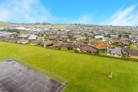 Photo of property in 7 Chadwick Place, Rototuna North, Hamilton, 3210