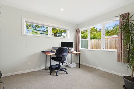 Photo of property in 48 Stottholm Road, Titirangi, Auckland, 0604