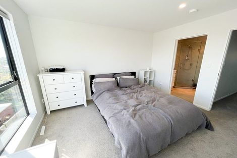 Photo of property in 4/60 Highland Drive, Highland Park, Auckland, 2010