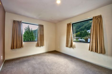 Photo of property in 16b Watts Road, Fernhill, Queenstown, 9300