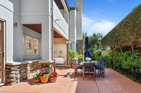 Photo of property in 1/13 Milford Road, Milford, Auckland, 0620