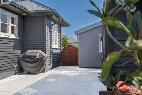 Photo of property in 25 Cobden Street, Westport, 7825