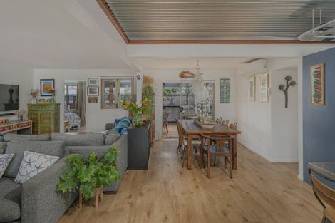 Photo of property in 36 Manaia Road, Tairua, 3508