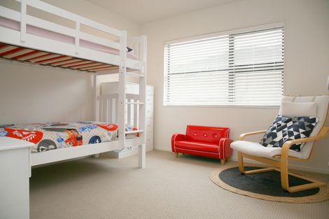 Photo of property in 21 Springcrest Drive, Karaka, Papakura, 2113