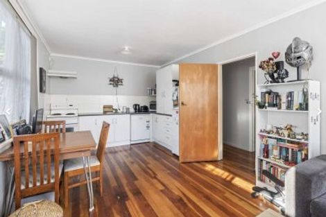 Photo of property in 106a Woodglen Road, Glen Eden, Auckland, 0602