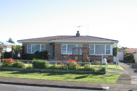Photo of property in 1 Kerrydale Road, Manurewa, Auckland, 2102