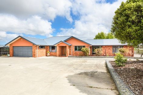 Photo of property in 339 Stoney Creek Road, Kelvin Grove, Palmerston North, 4470