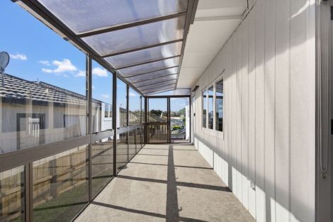 Photo of property in 21 Brixton Road, Manly, Whangaparaoa, 0930