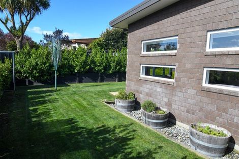 Photo of property in 25 Admiralty Place, Waikawa, Picton, 7220