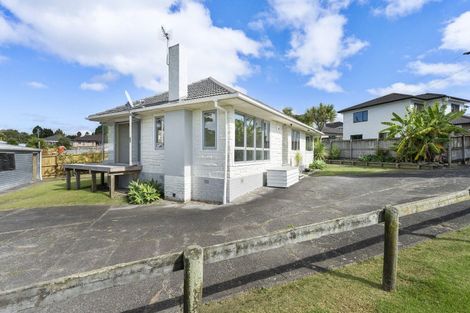 Photo of property in 103a Roberts Road, Te Atatu South, Auckland, 0610