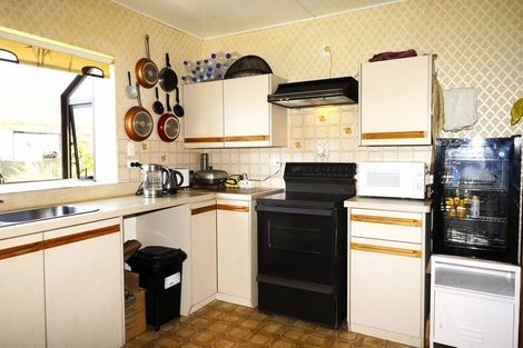 Photo of property in 12 Warwick Place, Springvale, Whanganui, 4501