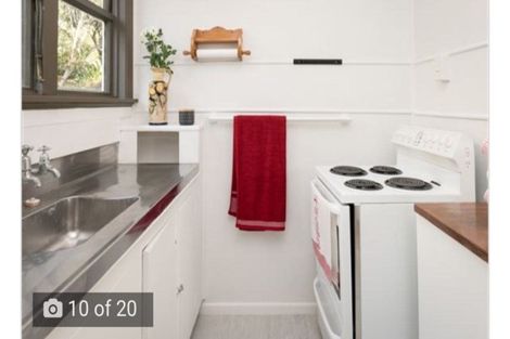 Photo of property in 29 Sidlaw Street, Strathmore Park, Wellington, 6022