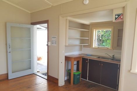 Photo of property in 46 Vivian Street, New Plymouth, 4310