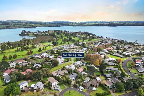 Photo of property in 16 Leaming Place, Clarks Beach, 2122