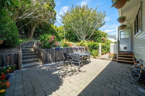 Photo of property in 8 Makatote Grove, Churton Park, Wellington, 6037