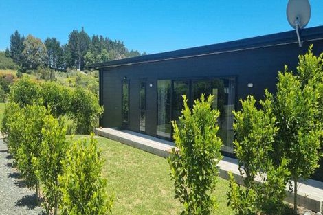 Photo of property in 330 Cable Bay Block Road, Cable Bay, 0420